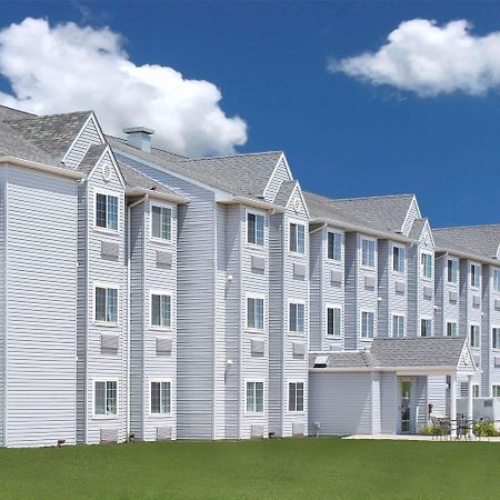 MICROTEL Inn&Suites - Ames Extérieur photo